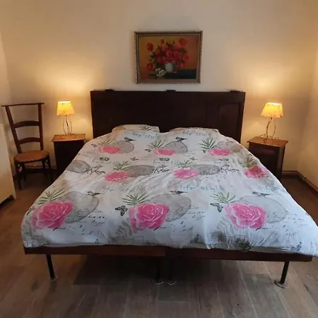 Holiday House Levousy Kresin (Litomerice)